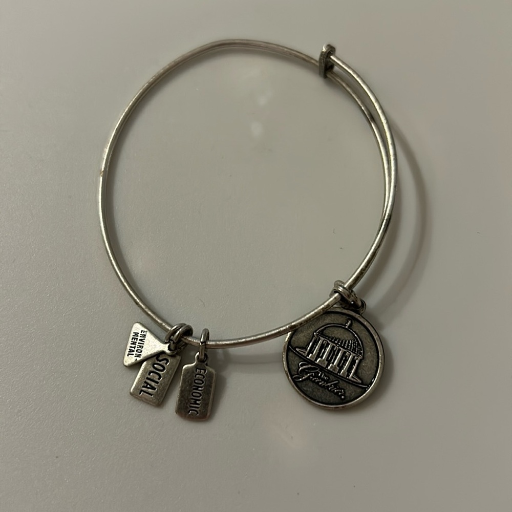 Alex and Ani bracelet The Greenbrier Resort charm.